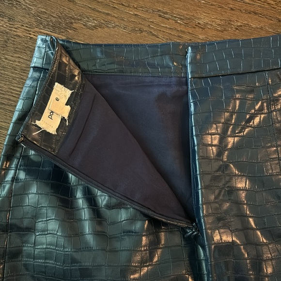 Porridge Faux-Leather Skirt - Picture 4 of 5